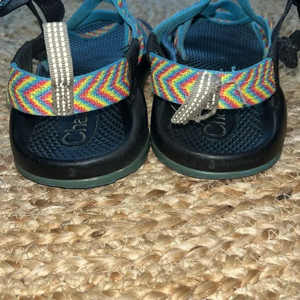 Chaco ZX/2 Classic Sport Rainbow Striped Two Strap Outdoor Hike size 3